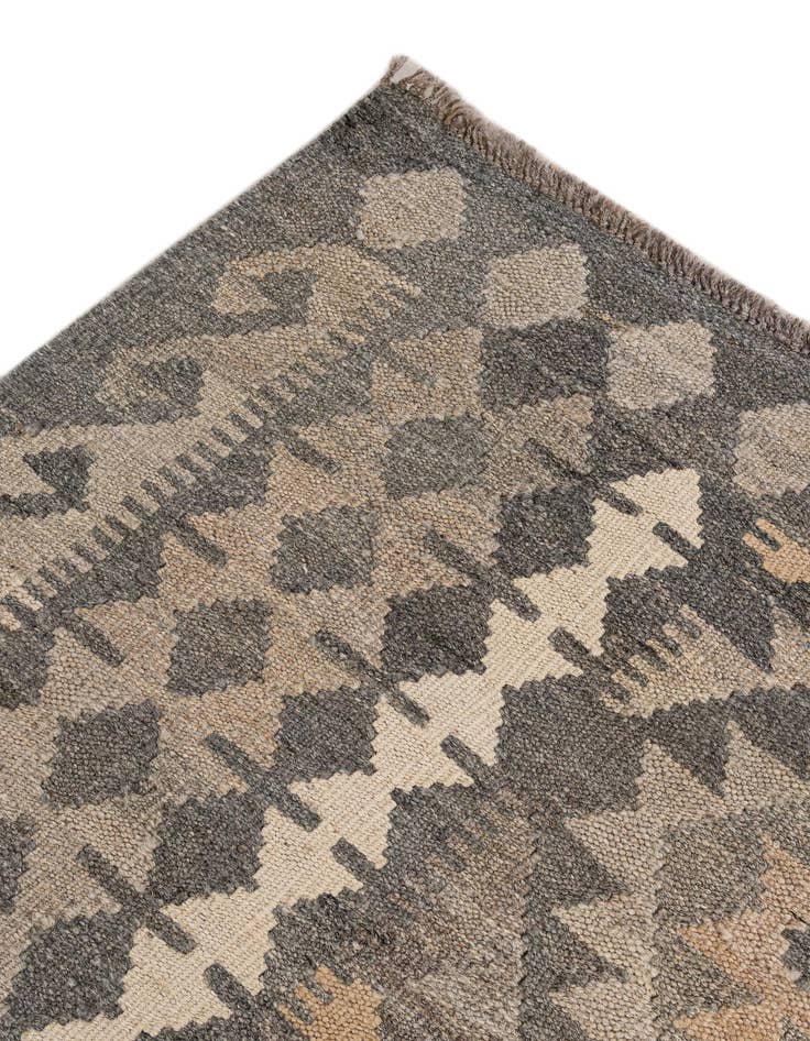 Detail image of  7' 1 x 9' 8  Hand Woven Kilim Maymana Wool Rug