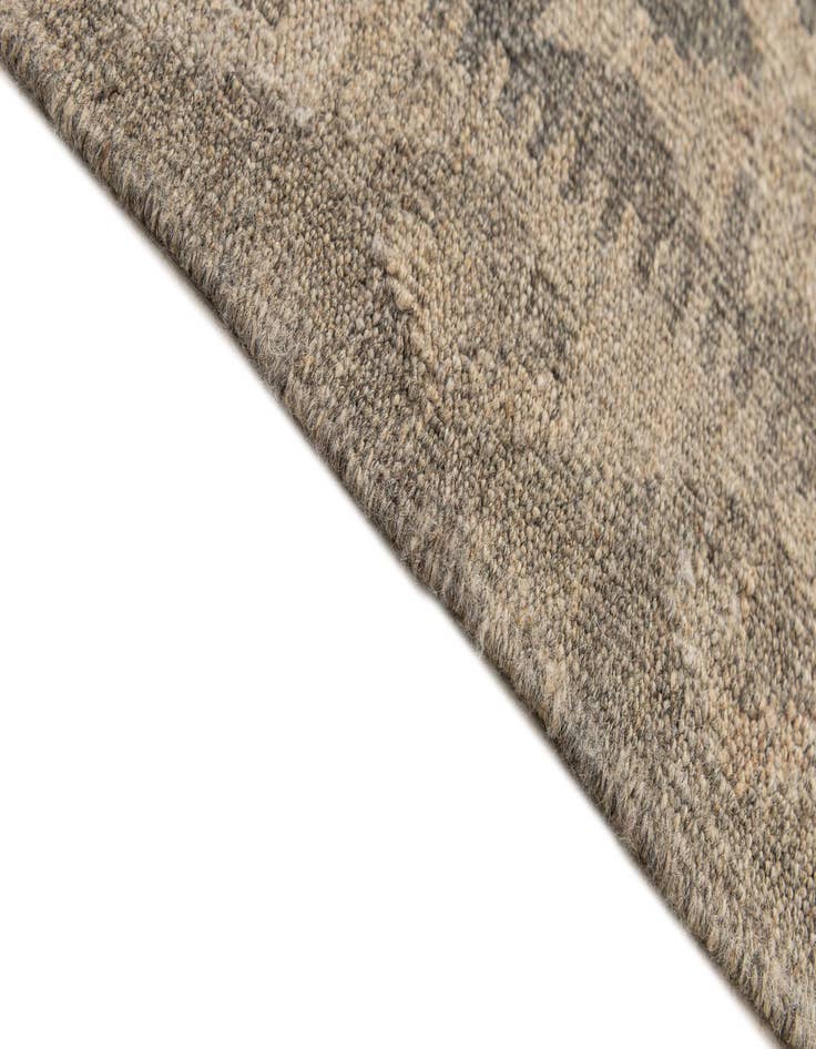 Detail image of  6' 11 x 9' 7  Hand Woven Kilim Maymana Wool Rug