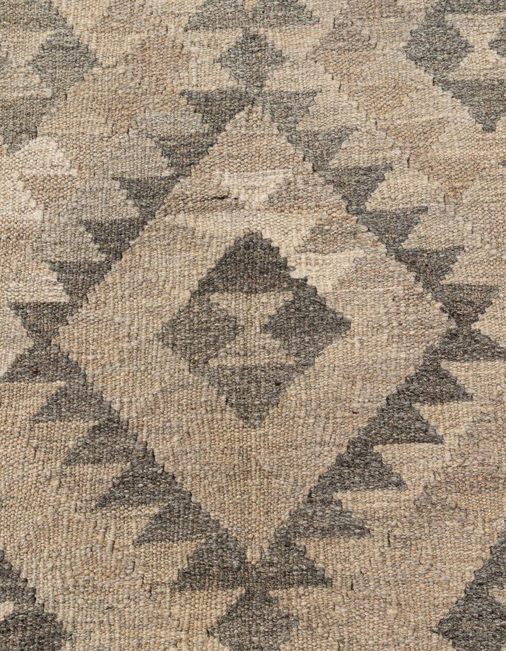 Detail image of  6' 11 x 9' 7  Hand Woven Kilim Maymana Wool Rug