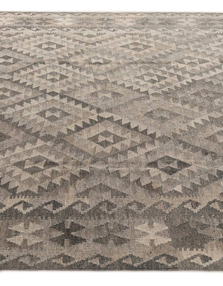 Detail image of  6' 11 x 9' 7  Hand Woven Kilim Maymana Wool Rug