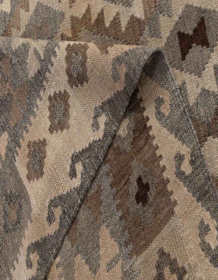 Detail image of  7' x 9' 7  Hand Woven Kilim Maymana Wool Rug