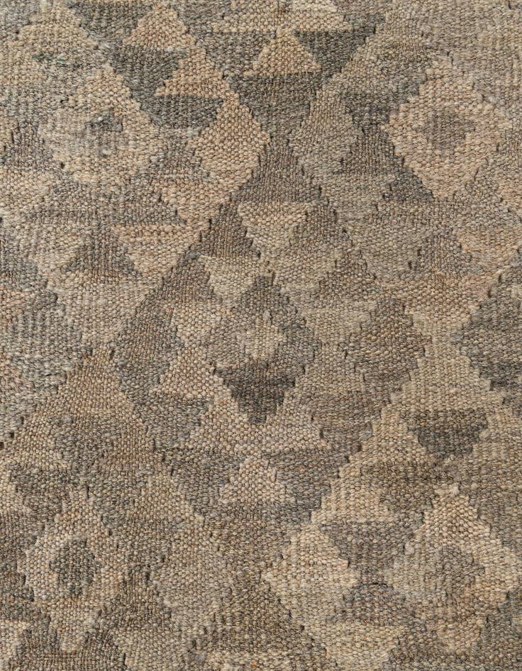 Detail image of  6' 11 x 9' 8  Hand Woven Kilim Maymana Wool Rug