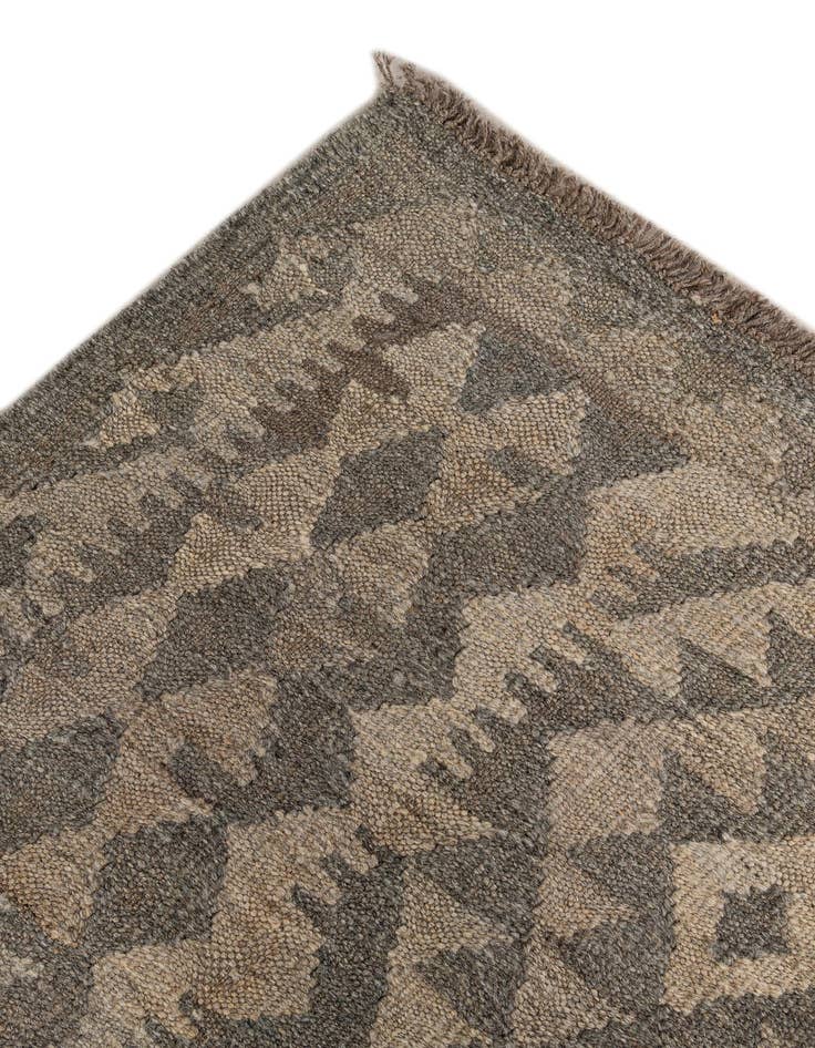 Detail image of  6' 11 x 9' 8  Hand Woven Kilim Maymana Wool Rug