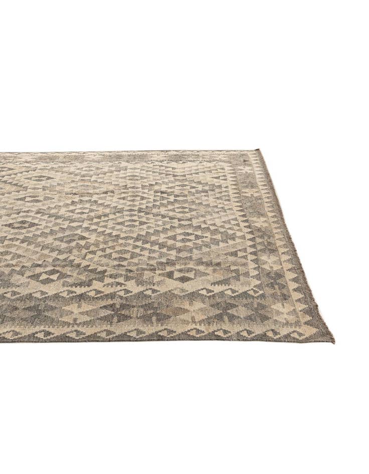 Detail image of  7' x 9' 6  Hand Woven Kilim Maymana Wool Rug