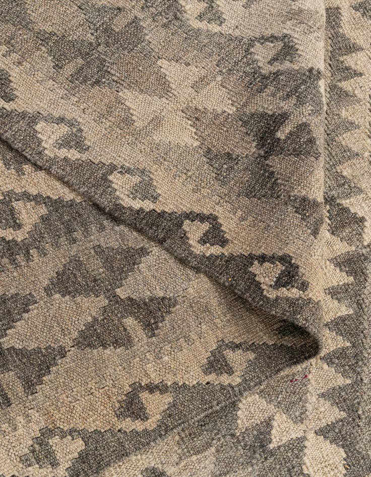 Detail image of  7' x 9' 6  Hand Woven Kilim Maymana Wool Rug