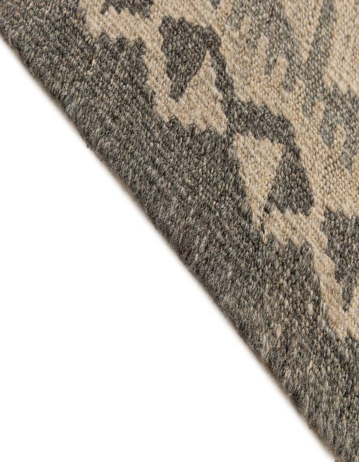 Detail image of  6' 11 x 9' 7  Hand Woven Kilim Maymana Wool Rug