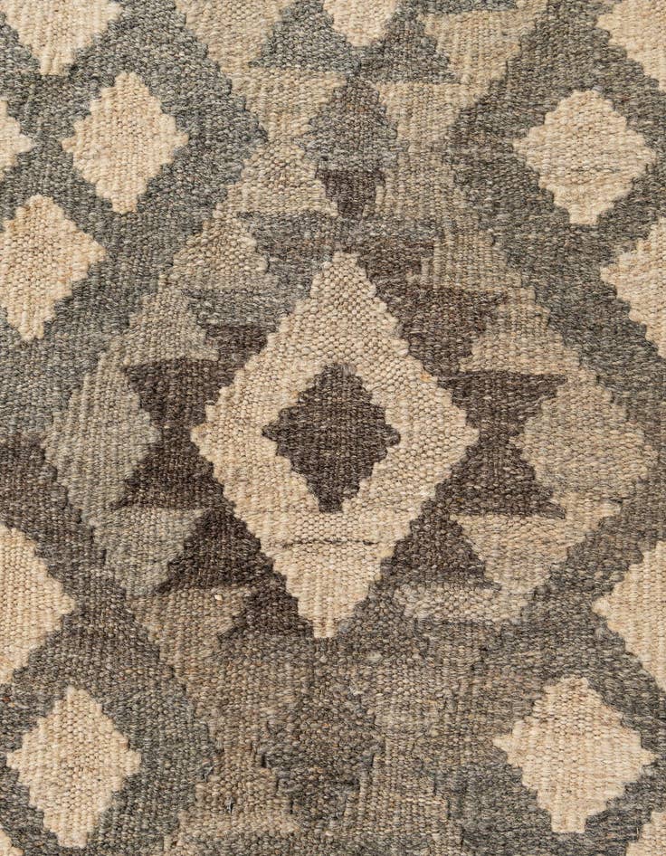 Detail image of  6' 11 x 9' 7  Hand Woven Kilim Maymana Wool Rug