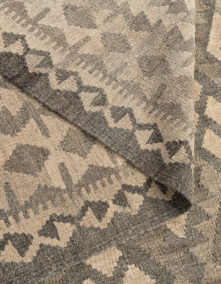 Detail image of  6' 11 x 9' 7  Hand Woven Kilim Maymana Wool Rug