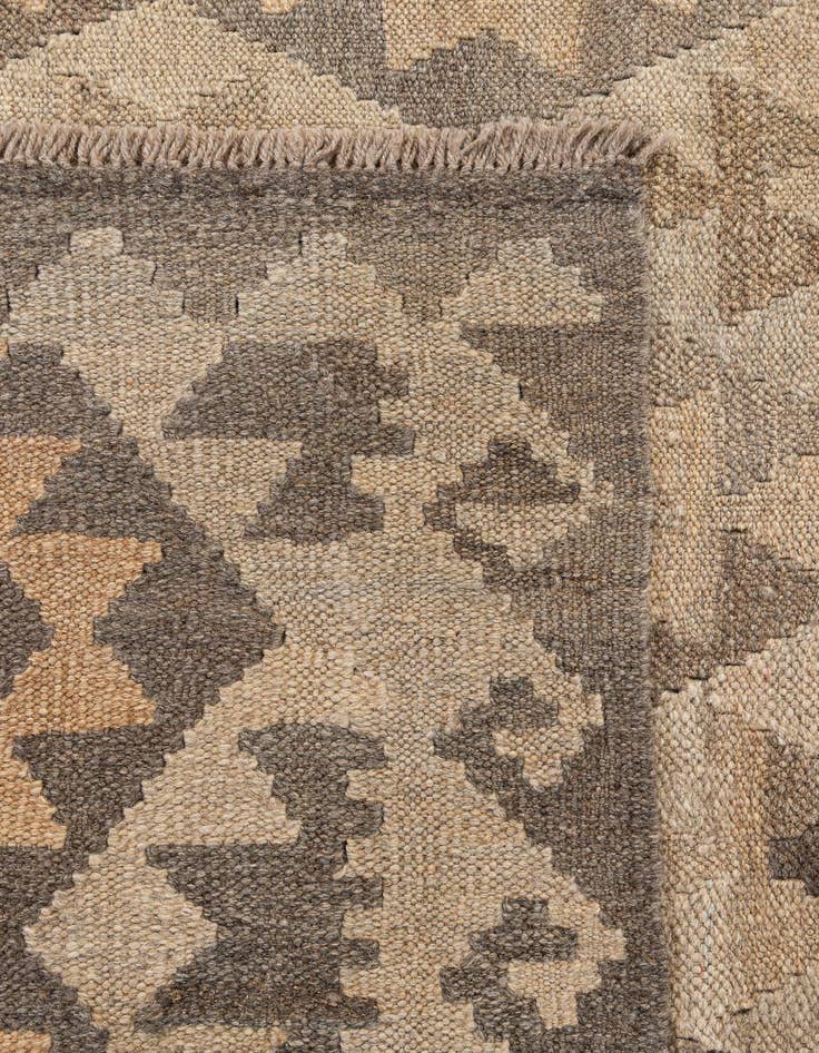 Detail image of  6' 10 x 9' 7  Hand Woven Kilim Maymana Wool Rug