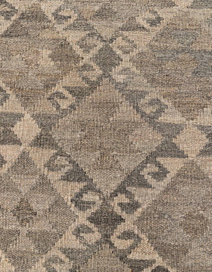 Detail image of  6' 11 x 9' 7  Hand Woven Kilim Maymana Wool Rug