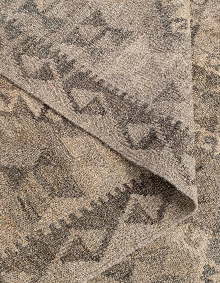 Detail image of  6' 11 x 9' 7  Hand Woven Kilim Maymana Wool Rug