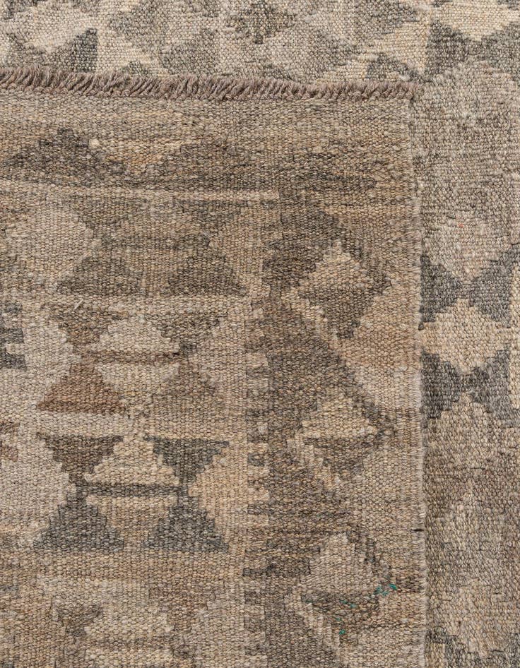 Detail image of  6' 11 x 9' 7  Hand Woven Kilim Maymana Wool Rug