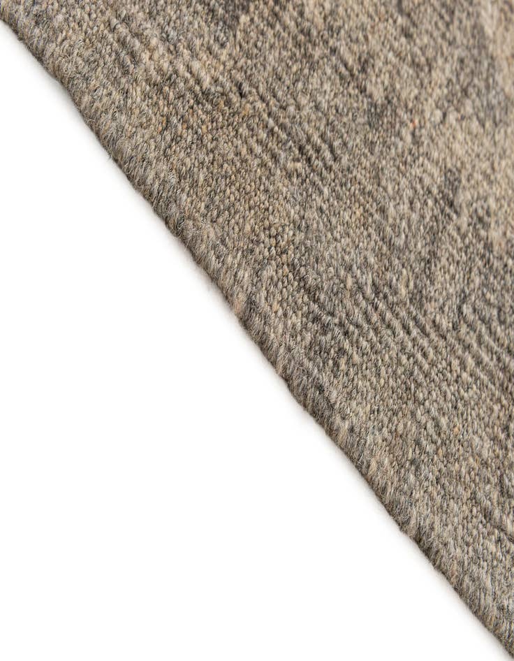 Detail image of  7' x 9' 8  Hand Woven Kilim Maymana Wool Rug