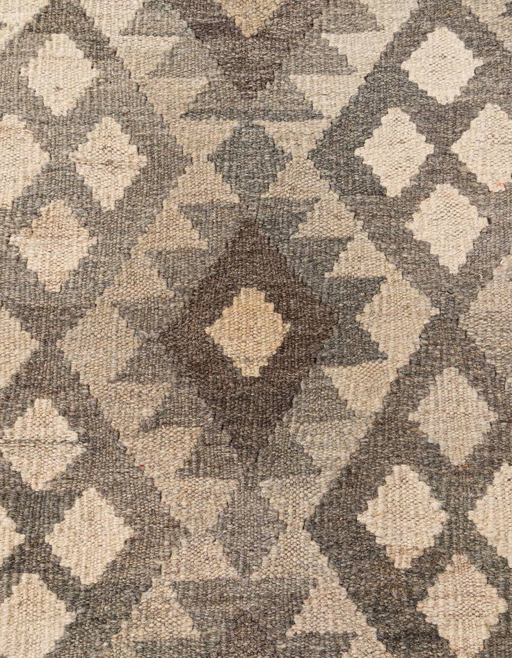 Detail image of  6' 10 x 9' 7  Hand Woven Kilim Maymana Wool Rug