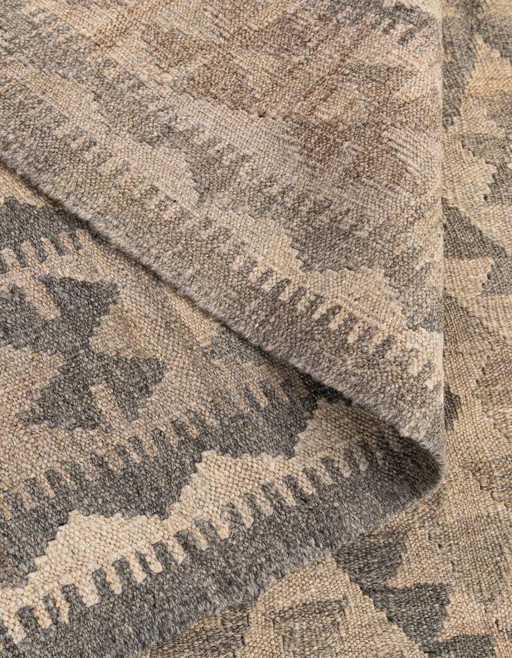 Detail image of  6' 7 x 9' 7  Hand Woven Kilim Maymana Wool Rug