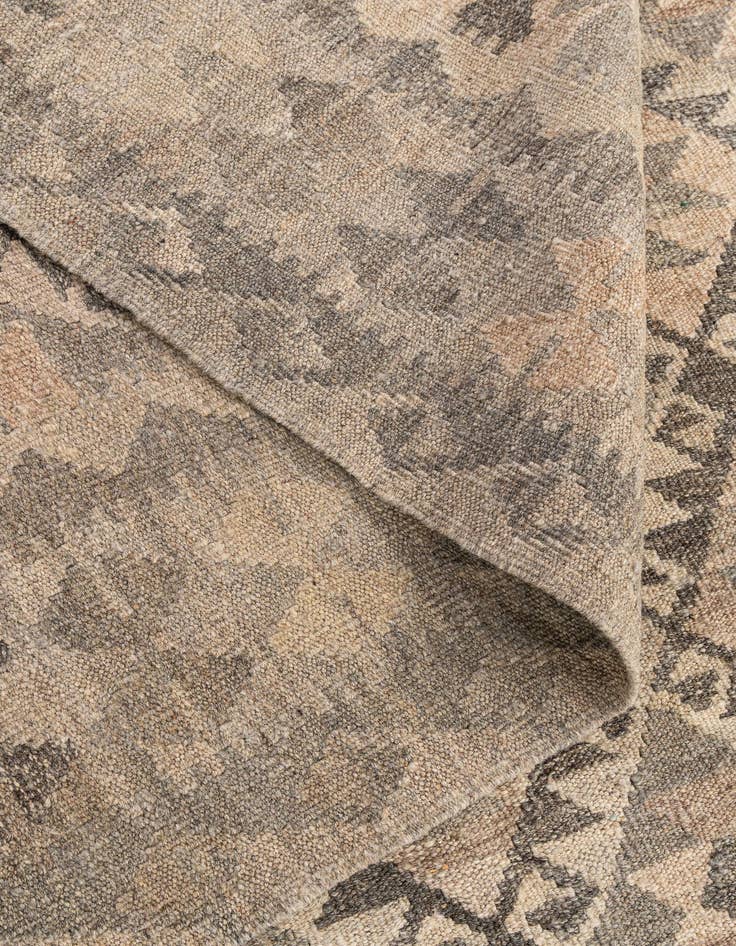 Detail image of  6' 11 x 9' 8  Hand Woven Kilim Maymana Wool Rug