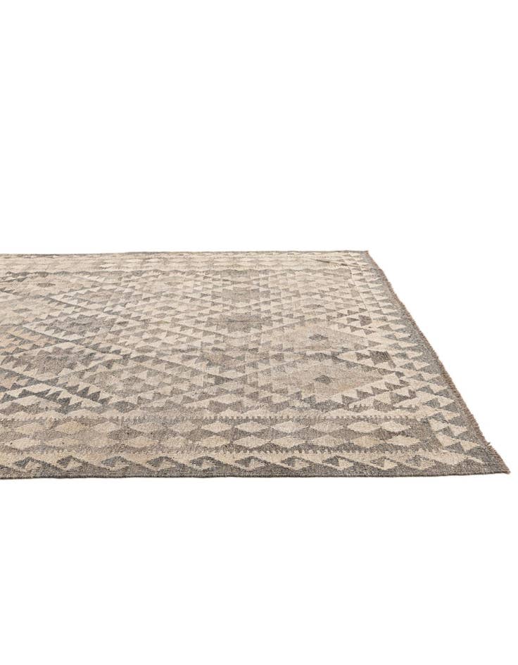 Detail image of  6' 11 x 9' 9  Hand Woven Kilim Maymana Wool Rug