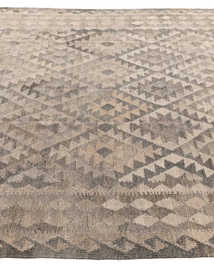 Detail image of  6' 11 x 9' 9  Hand Woven Kilim Maymana Wool Rug