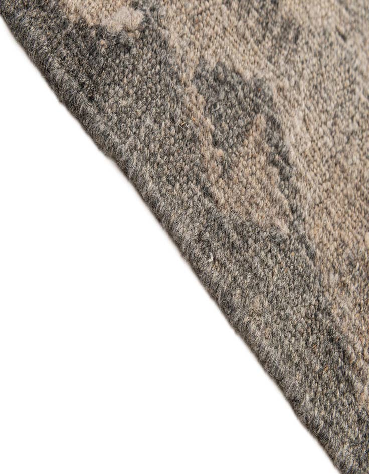 Detail image of  6' 11 x 9' 9  Hand Woven Kilim Maymana Wool Rug