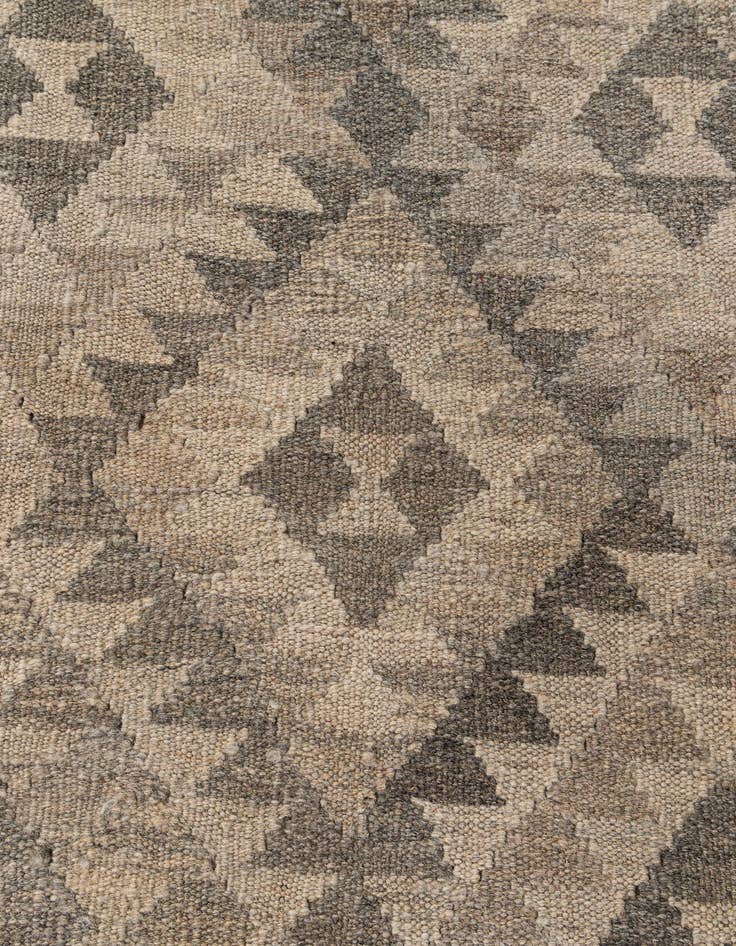 Detail image of  6' 11 x 9' 8  Hand Woven Kilim Maymana Wool Rug