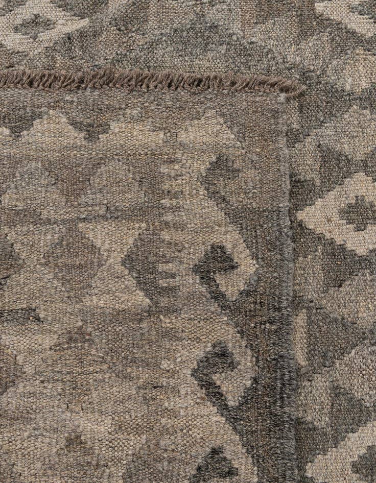 Detail image of  6' 10 x 9' 7  Hand Woven Kilim Maymana Wool Rug