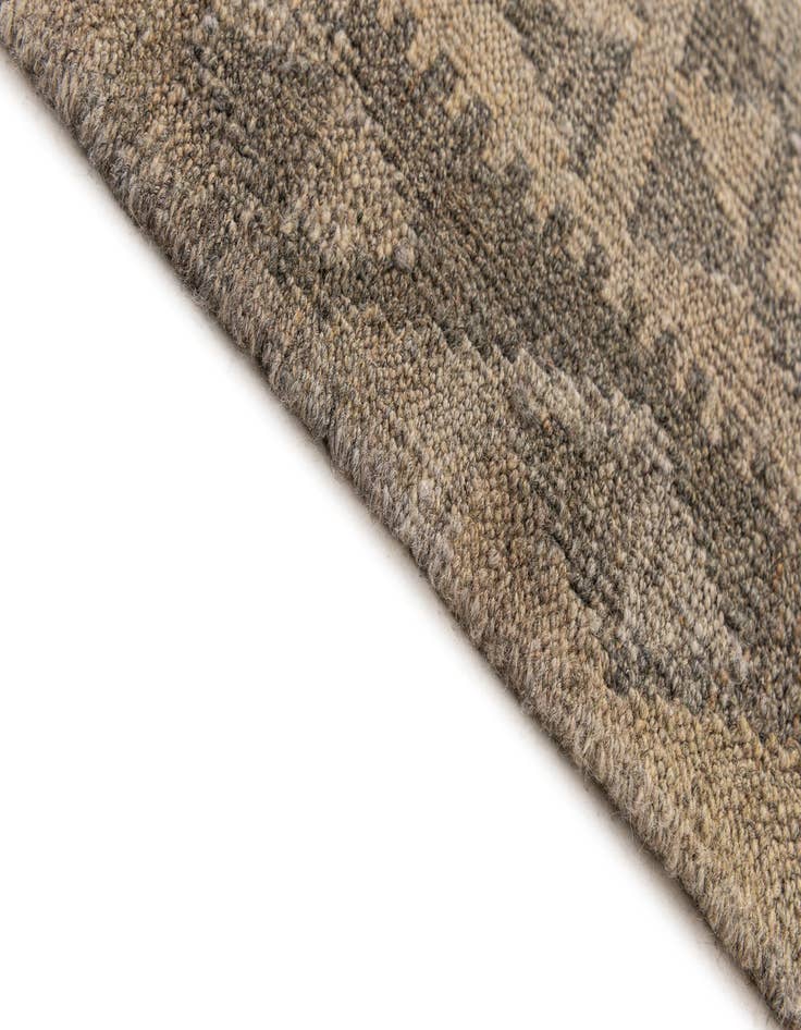 Detail image of  6' 10 x 9' 7  Hand Woven Kilim Maymana Wool Rug