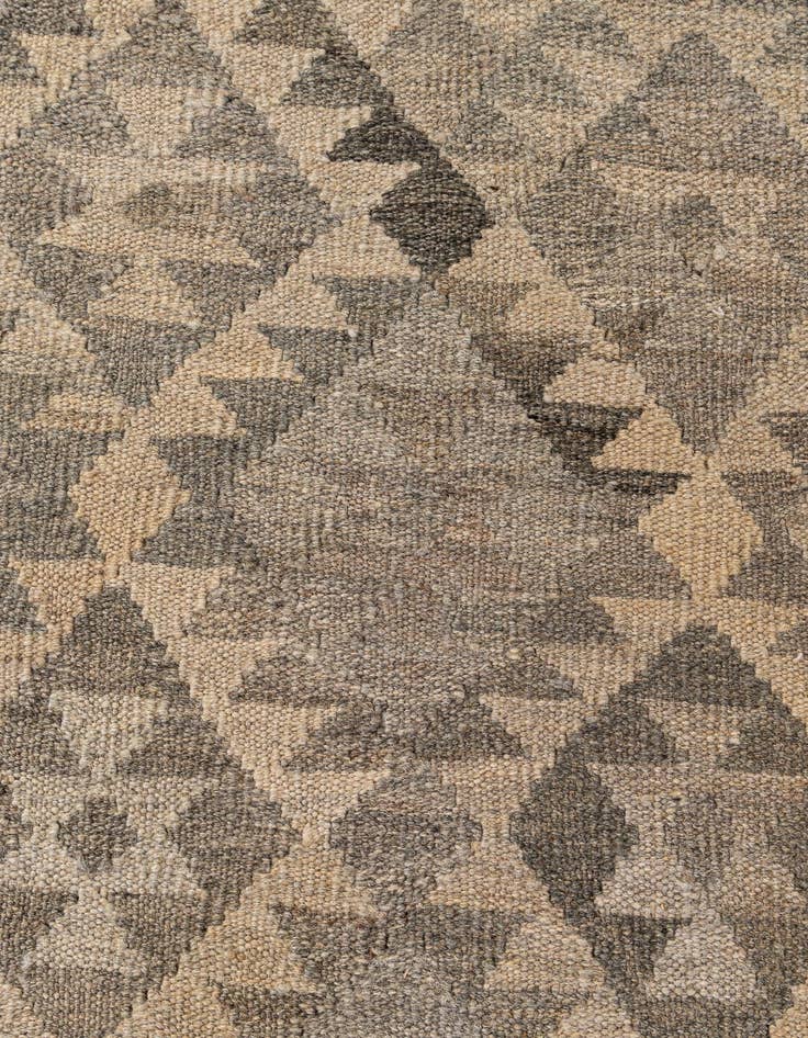 Detail image of  6' 10 x 9' 7  Hand Woven Kilim Maymana Wool Rug