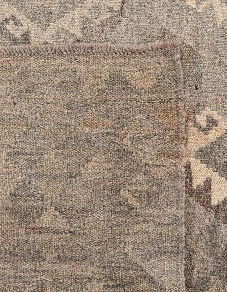 Detail image of  6' 10 x 9' 7  Hand Knotted Kilim Maymana Wool Rug