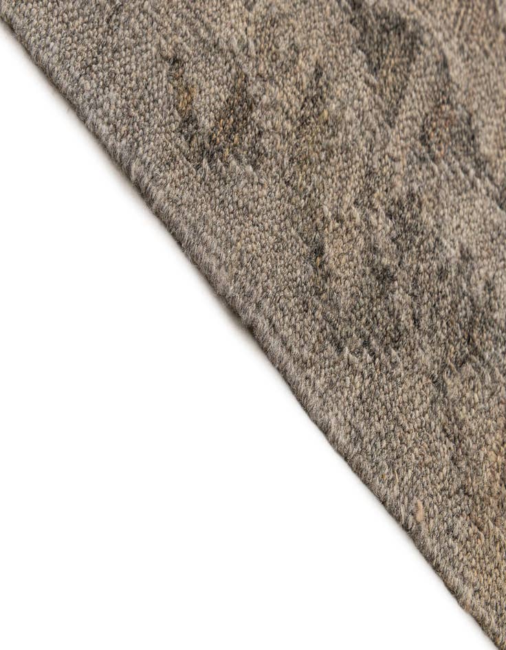 Detail image of  6' 10 x 9' 7  Hand Knotted Kilim Maymana Wool Rug