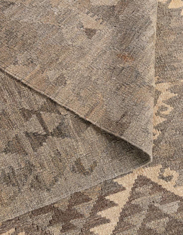 Detail image of  6' 10 x 9' 7  Hand Knotted Kilim Maymana Wool Rug