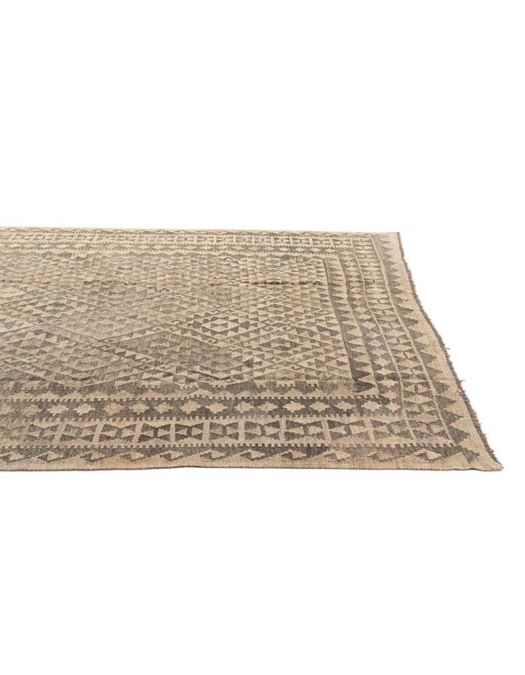 Detail image of  6' 10 x 9' 8  Hand Woven Kilim Maymana Wool Rug