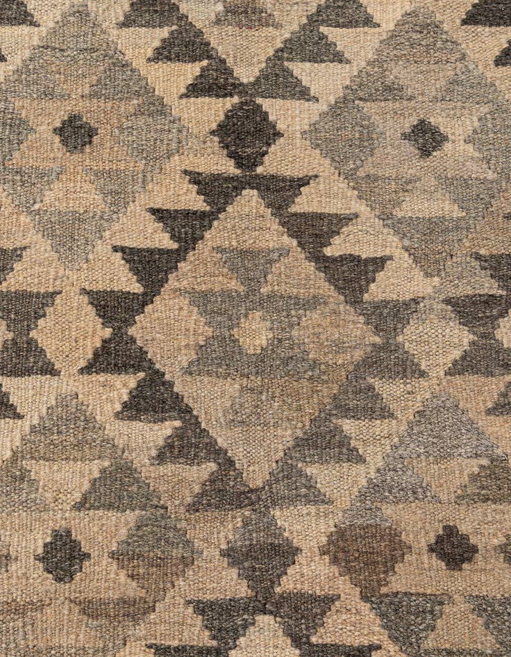 Detail image of  6' 10 x 9' 9  Hand Woven Kilim Maymana Wool Rug
