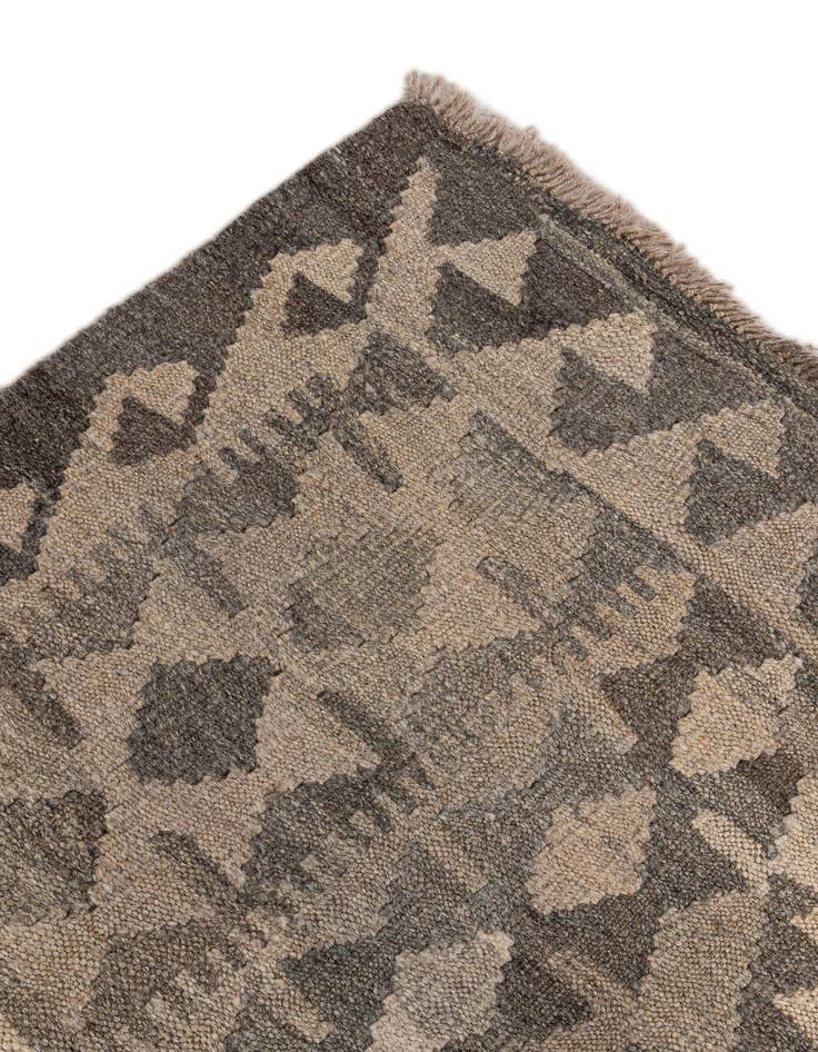 Detail image of  6' 11 x 9' 9  Hand Woven Kilim Maymana Wool Rug