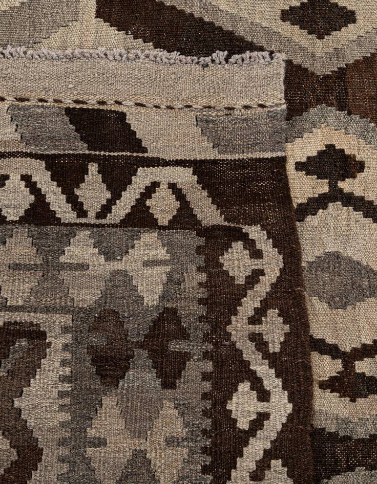 Detail image of  6' 9 x 9' 8  Hand Woven Kilim Maymana Wool Rug