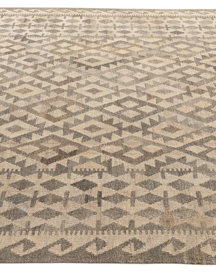 Detail image of  6' 11 x 9' 10  Hand Woven Kilim Maymana Wool Rug