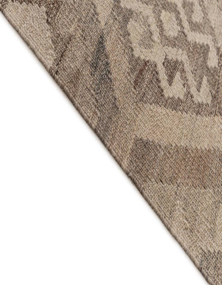 Detail image of  6' 9 x 10'  Hand Knotted Kilim Maymana Wool Rug