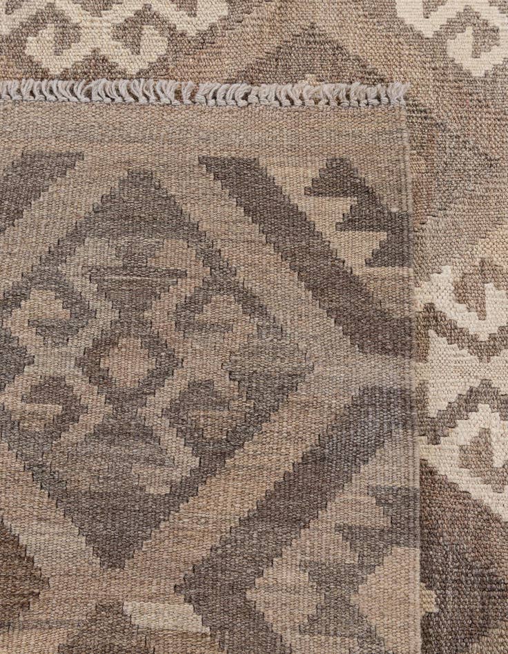 Detail image of  6' 9 x 10'  Hand Knotted Kilim Maymana Wool Rug