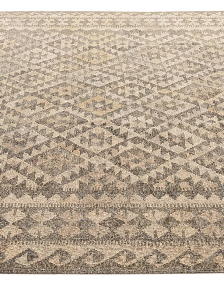 Detail image of  6' 10 x 9' 9  Hand Woven Kilim Maymana Wool Rug