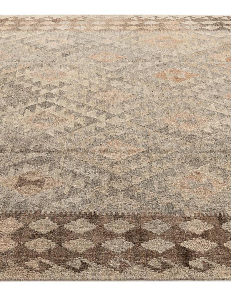 Detail image of  7' 1 x 9' 11  Hand Woven Kilim Maymana Wool Rug