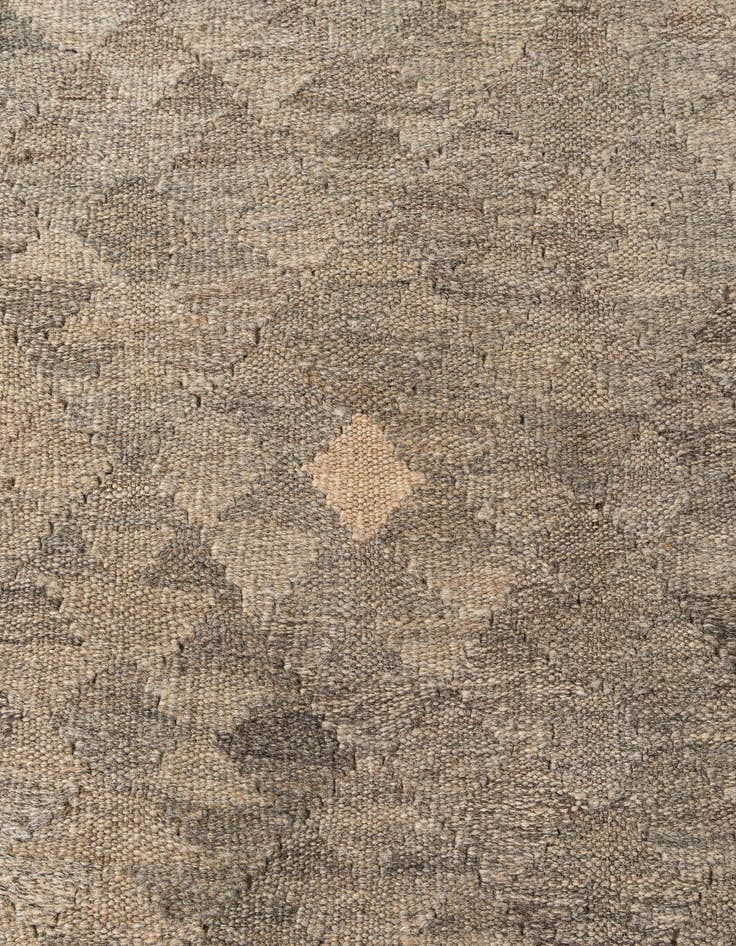 Detail image of  6' 10 x 9' 8  Hand Woven Kilim Maymana Wool Rug