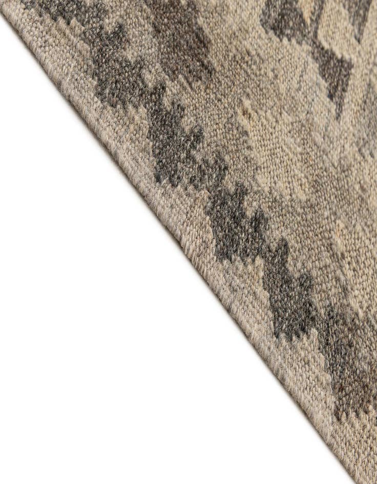 Detail image of  6' 11 x 9' 11  Hand Woven Kilim Maymana Wool Rug