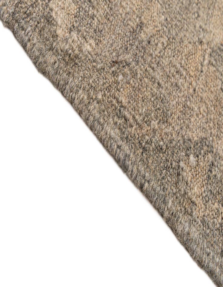 Detail image of  6' 9 x 9' 9  Hand Woven Kilim Maymana Wool Rug