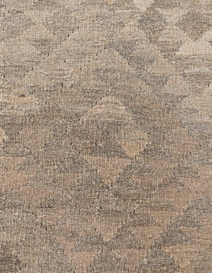 Detail image of  6' 9 x 9' 9  Hand Woven Kilim Maymana Wool Rug