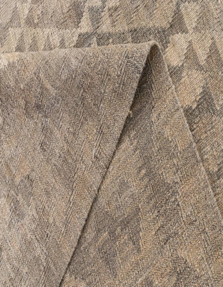 Detail image of  7' x 9' 11  Hand Woven Kilim Maymana Wool Rug