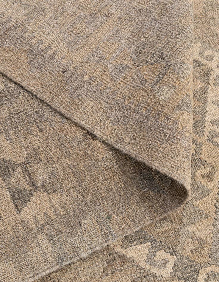 Detail image of  6' 10 x 9' 11  Hand Woven Kilim Maymana Wool Rug