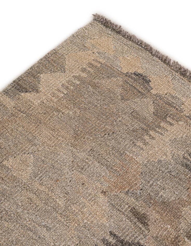 Detail image of  7' x 9' 9  Hand Woven Kilim Maymana Wool Rug