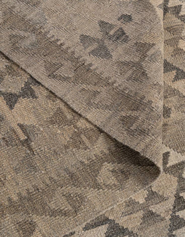 Detail image of  6' 9 x 10'  Hand Woven Kilim Maymana Wool Rug