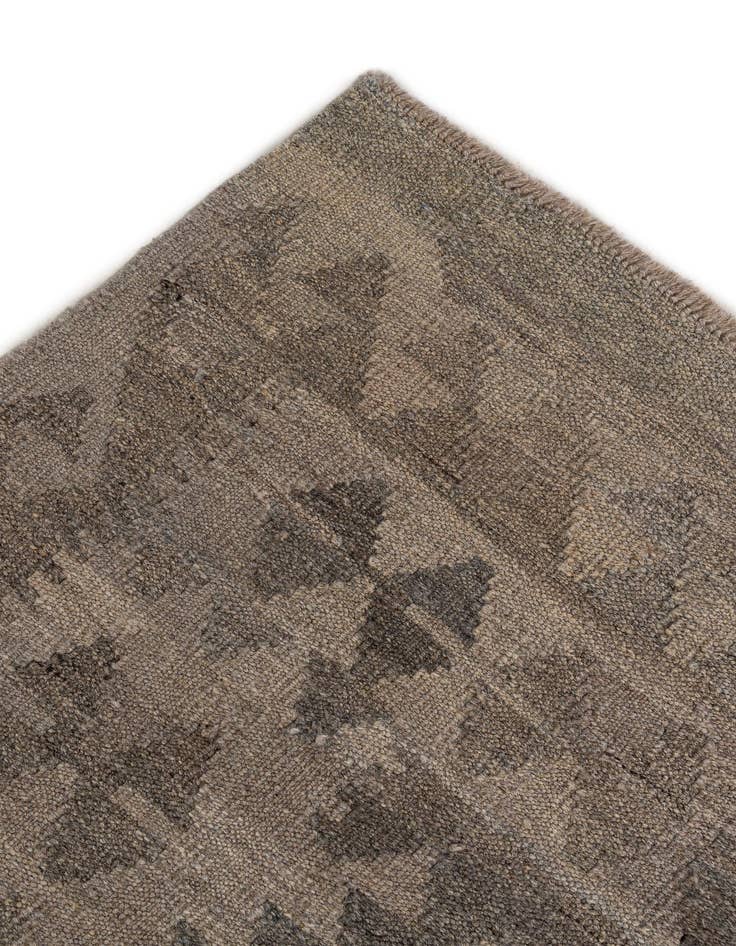 Detail image of  6' 9 x 10'  Hand Woven Kilim Maymana Wool Rug