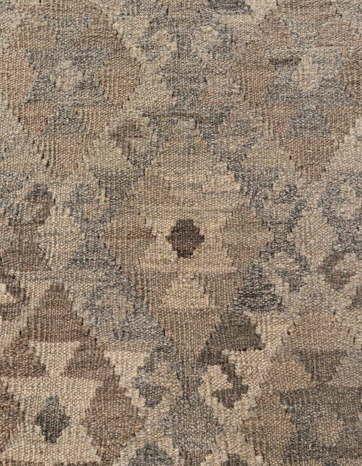 Detail image of  6' 10 x 9' 9  Hand Woven Kilim Maymana Wool Rug