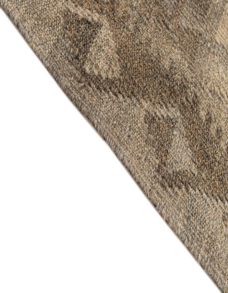 Detail image of  6' 7 x 9' 7  Hand Woven Kilim Maymana Wool Rug